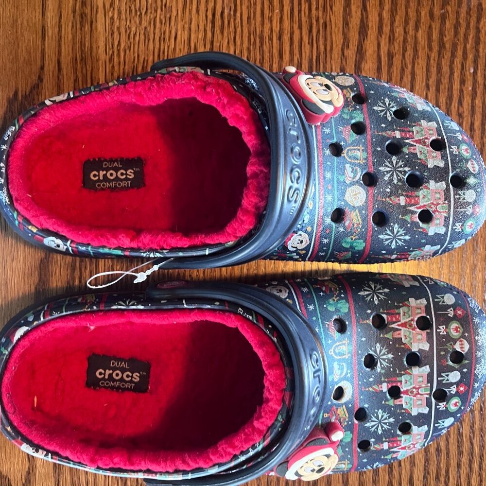 Disney parks / Mickey Mouse lined Christmas Crocs